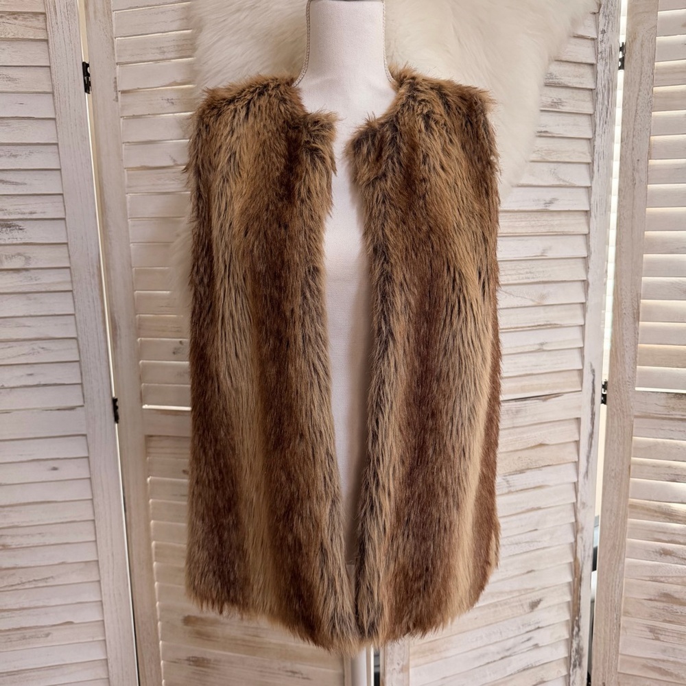 Elegant Faux Fur Vest in Brown